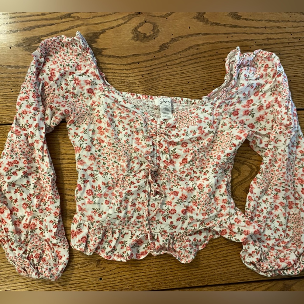 Women’s Cropped Floral Top